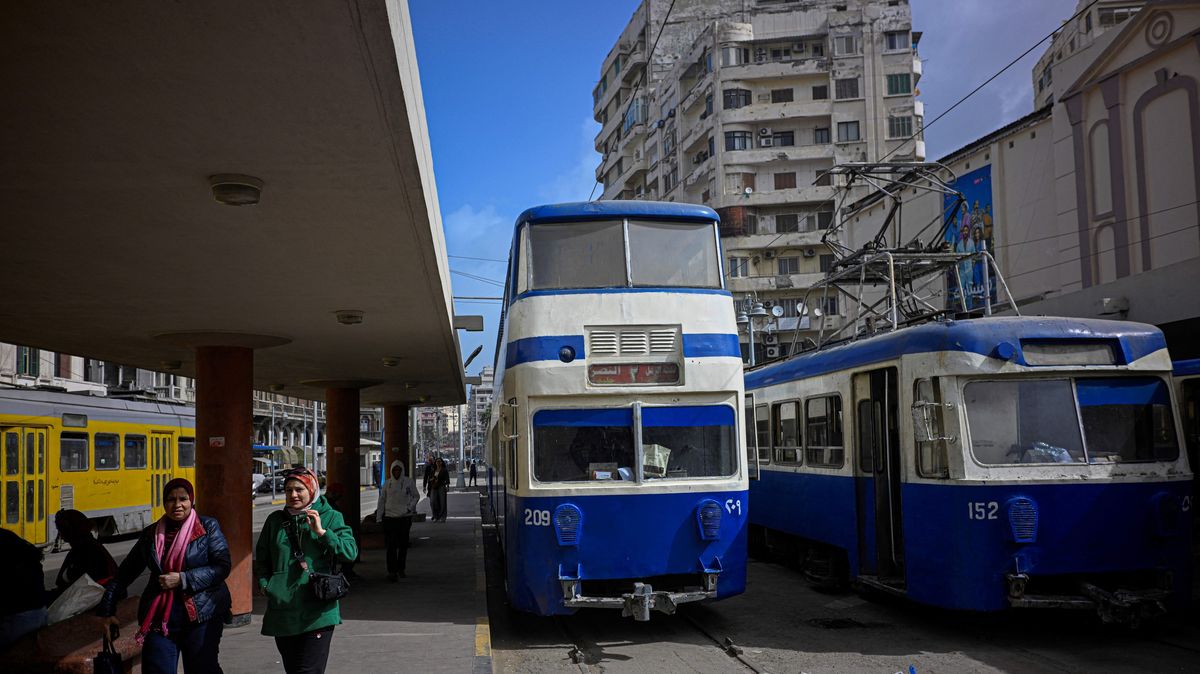 Fotky: Legendární dvoupatrové tramvaje končí. Po více než 160 letech